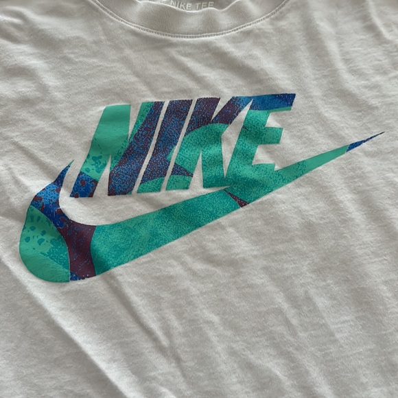 Men’s Nike Wordmark Large T-Shirt - Picture 2 of 4